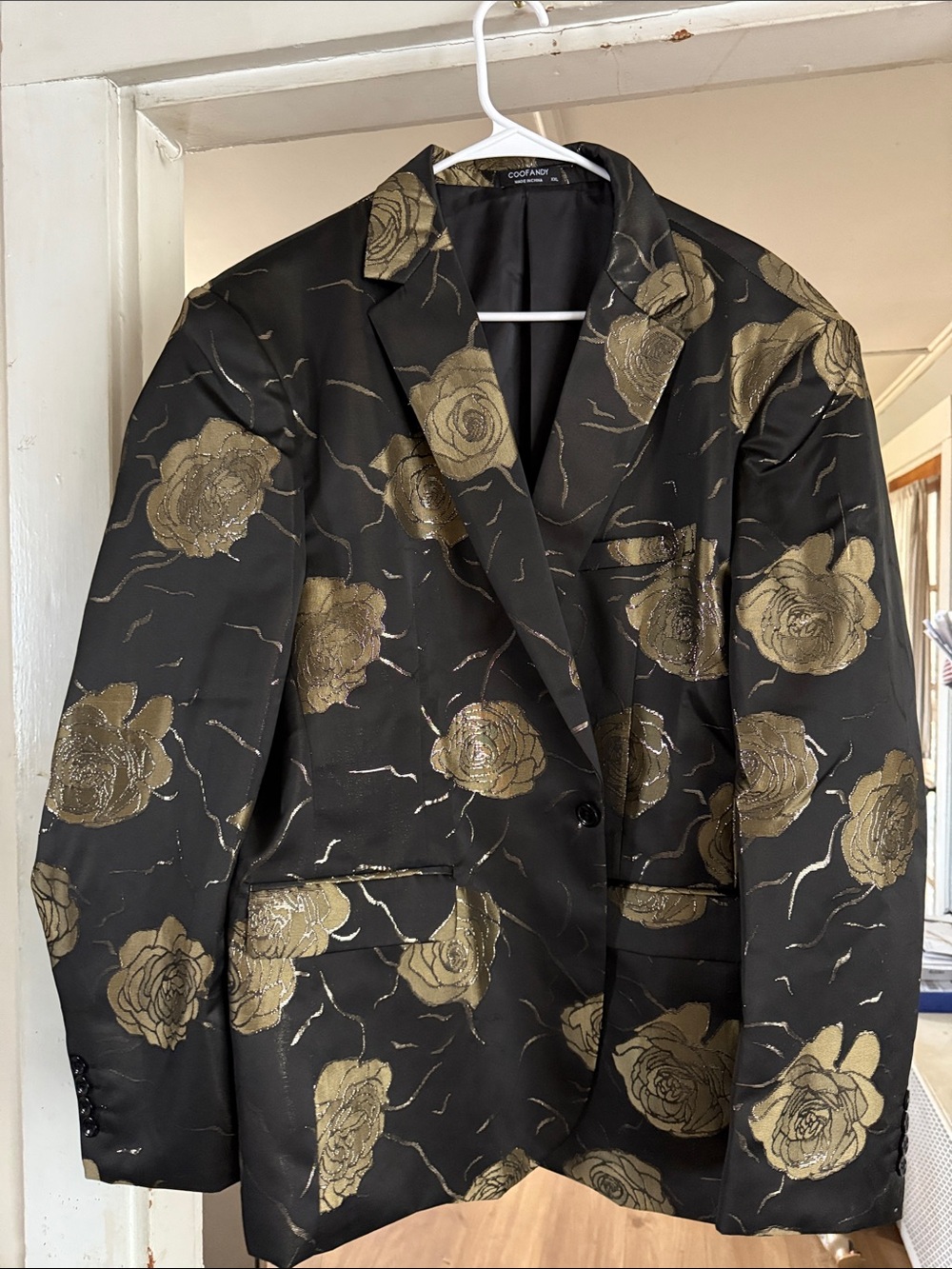 COOPYAR Black & Gold Floral Jacquard Blazer